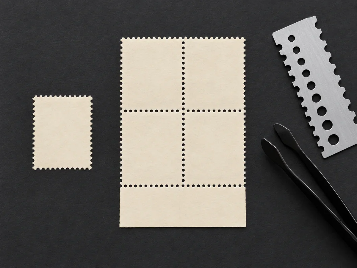 Generated schematic illustration of a blank single and blank connected block with lower margin beside collecting tools